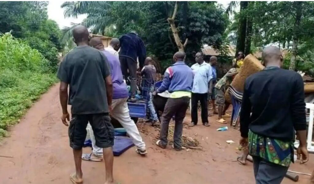 Woman banished away from a community in Enugu for allegedly cheating on husband