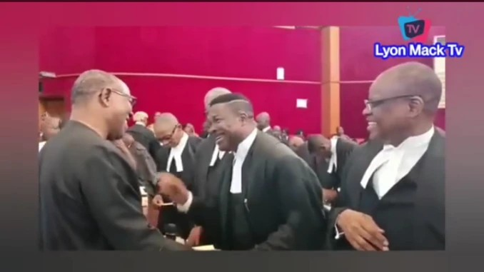 Reactions to the sight of Obi greeting attorneys after court session