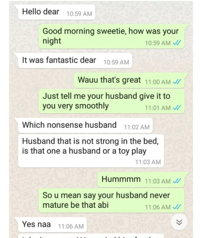 Nigerian Man Left In Tears After seeing His wife’s chat with her boss (Screenshots)
