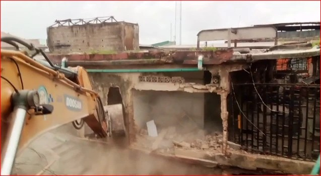 Breaking: Lagos Government Demolishes 17 Distressed Buildings at Alaba International Market