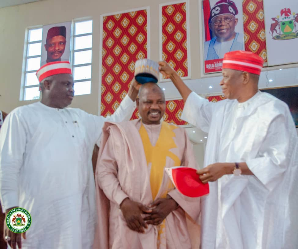 Ganduje's Local Government Chairman and Others Defect from APC to NNPP in Kano